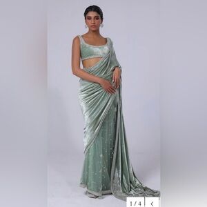 Nickie Nina Saree with cap sleeve instead of sleeveless